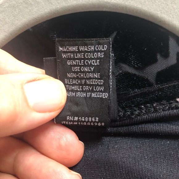 Disney Women’s Long Velour Cardigan No Buttons Kimono Sleeve Cut Out - Picture 6 of 7